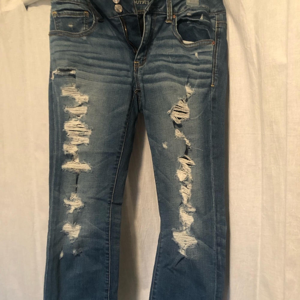 American Eagle Distressed Crop